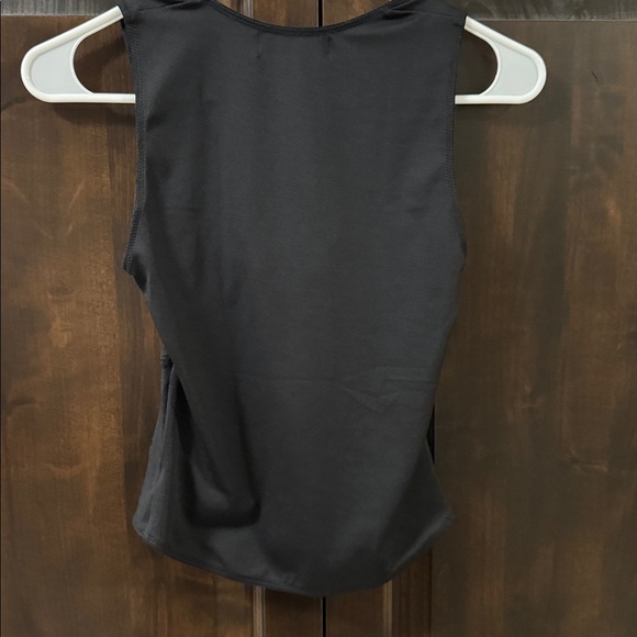 OW collection Chiara Black Cut Out Sleeveless Top size small - Picture 7 of 7